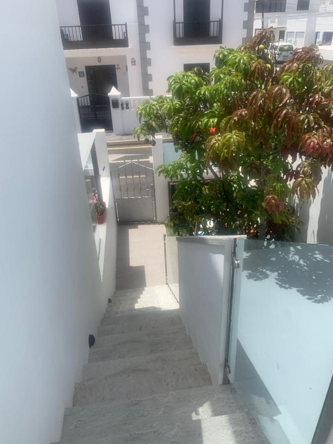 Las Rosas Apartment (Adults Only) Пунта-де-Мухерес Экстерьер фото